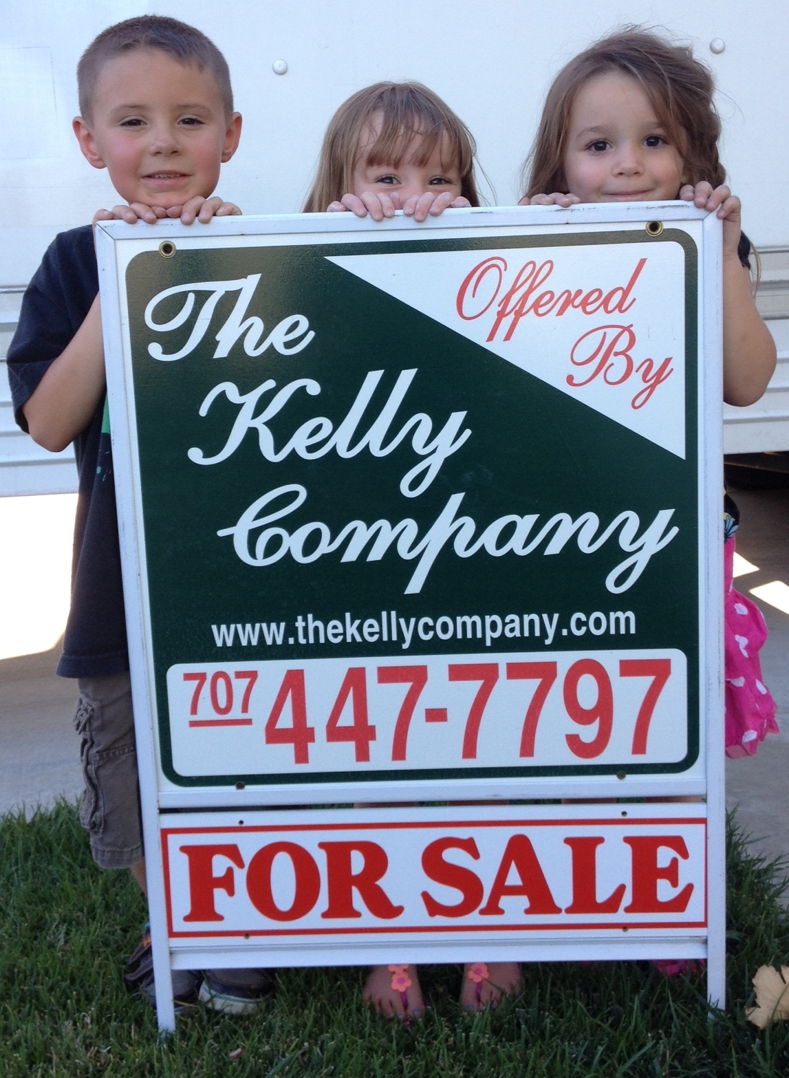 The Kelly Company logo